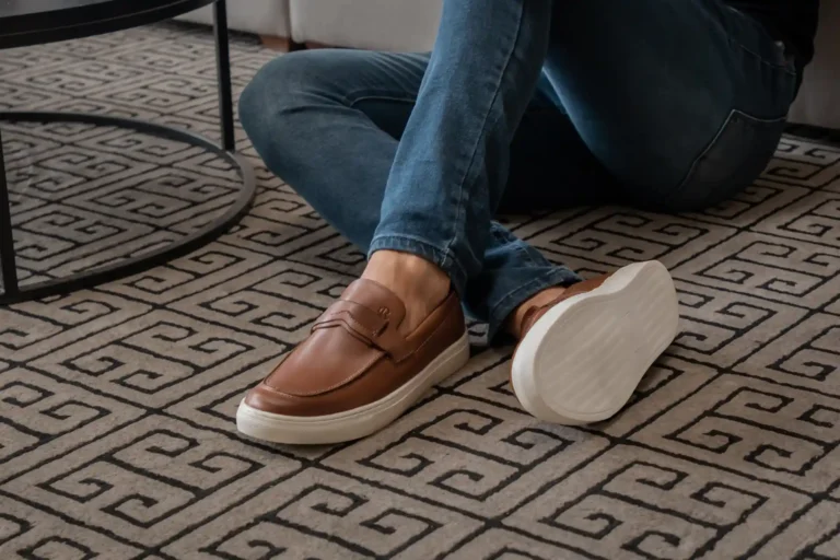 Como Limpar e Conservar seu Mocassim Masculino - sapatos marrons casual